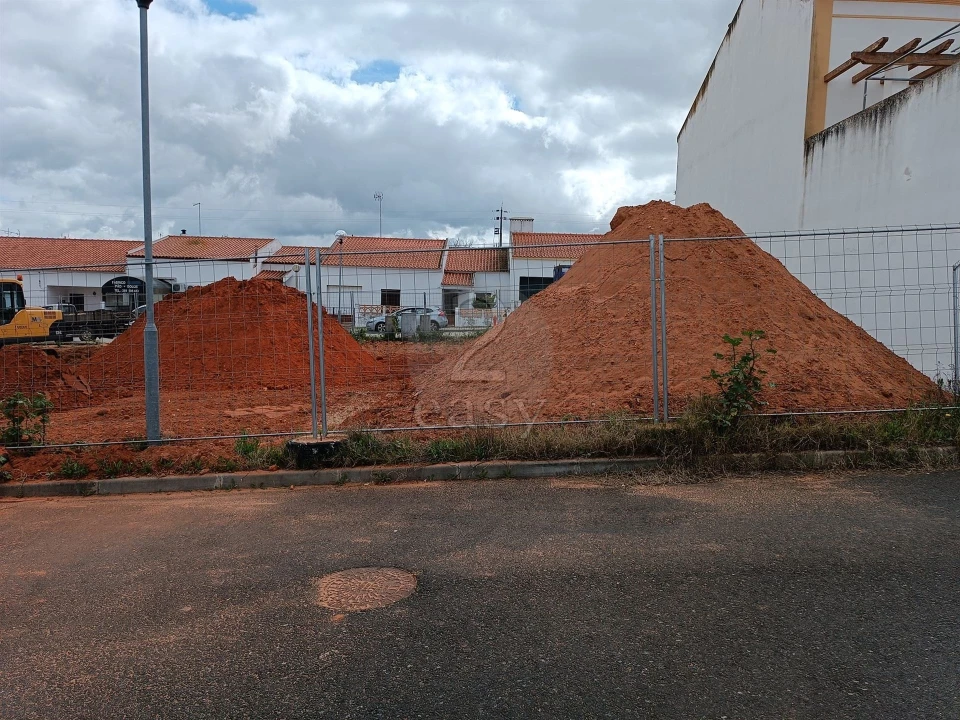Terreno para Venda em Alvalade Foto 4