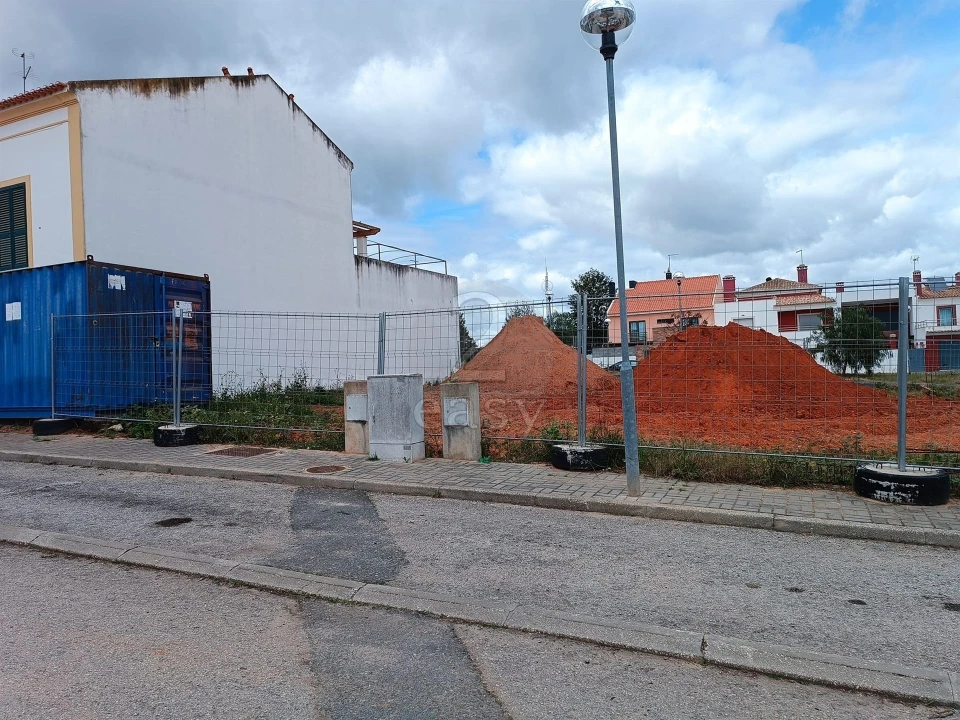 Terreno para Venda em Alvalade Foto 2