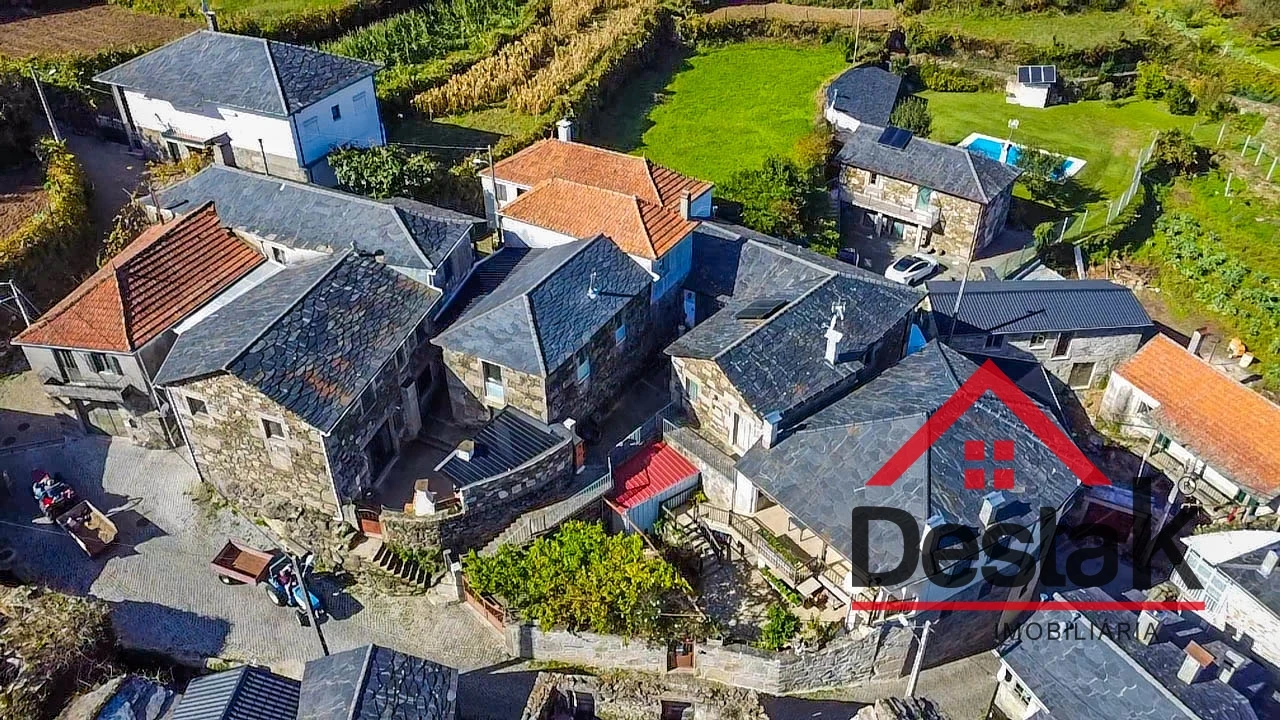 Moradia T4 para Venda em Carvalhais e Candal Foto 16