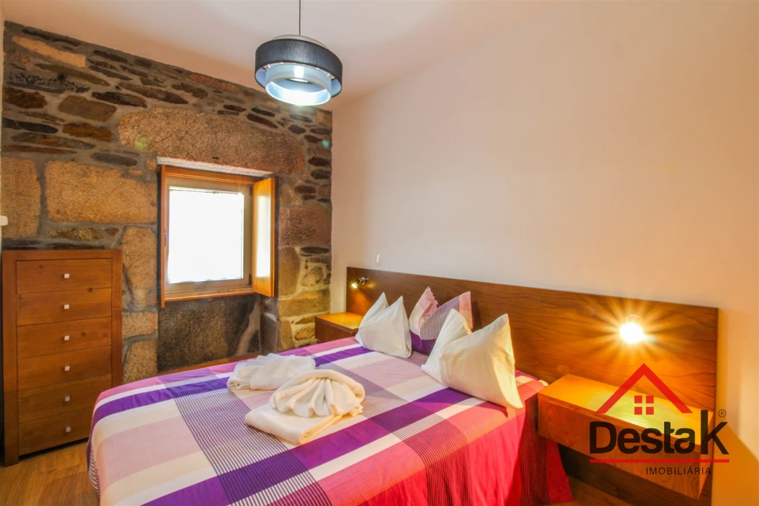 Moradia T4 para Venda em Carvalhais e Candal Foto 6