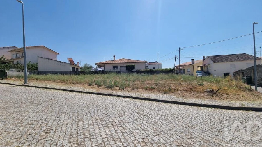 Terreno para Venda em Casas do Soeiro