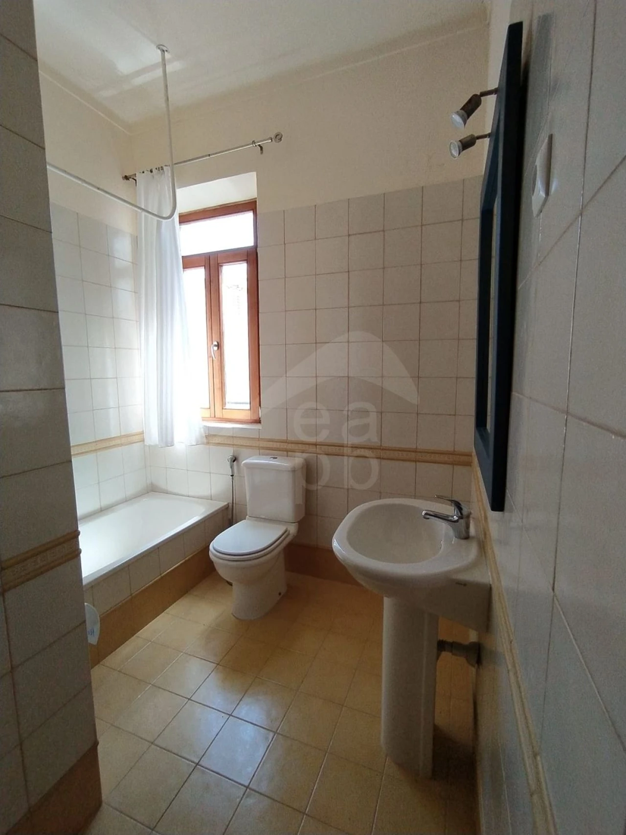 Negócio para Venda em Faro (Sé e São Pedro) Foto 17