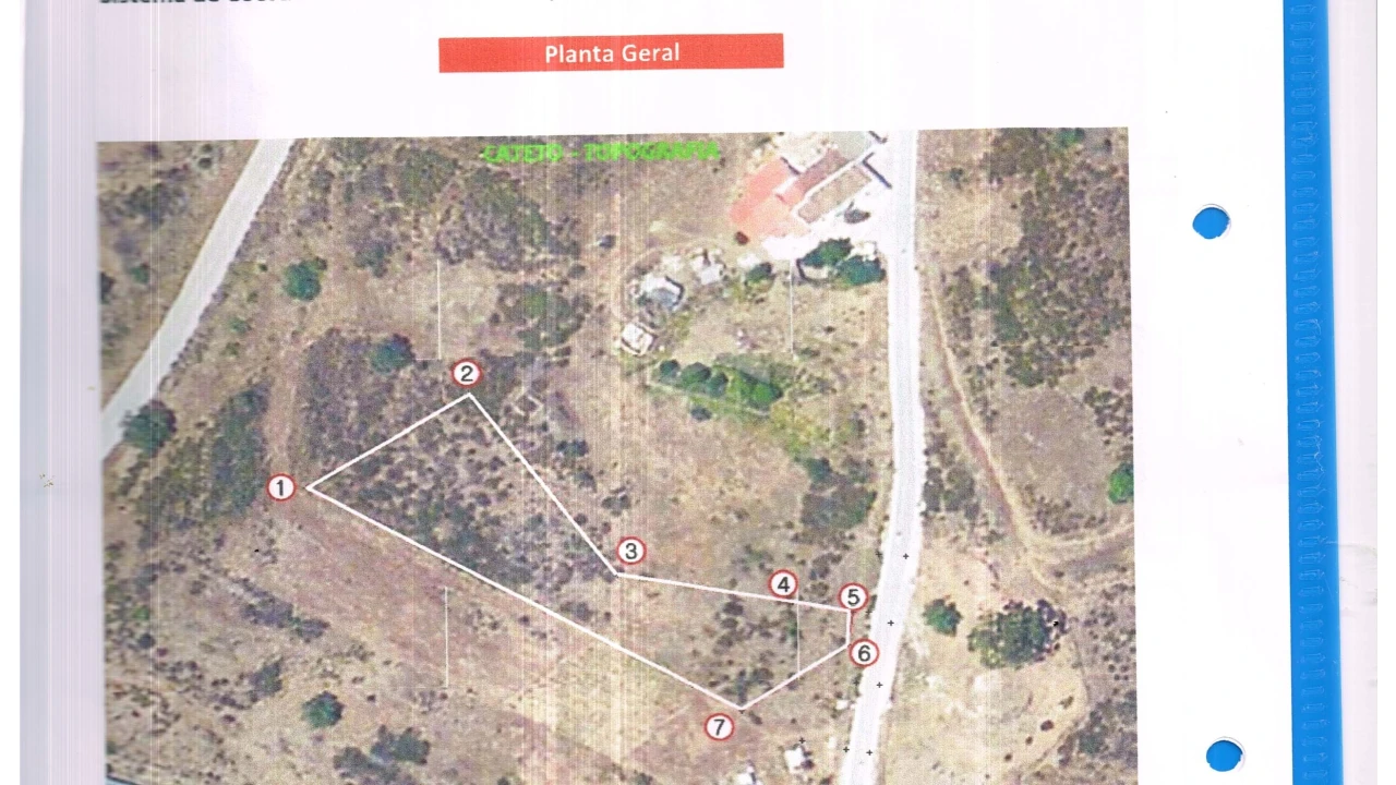 Terreno para Venda em Cachopo Foto 4