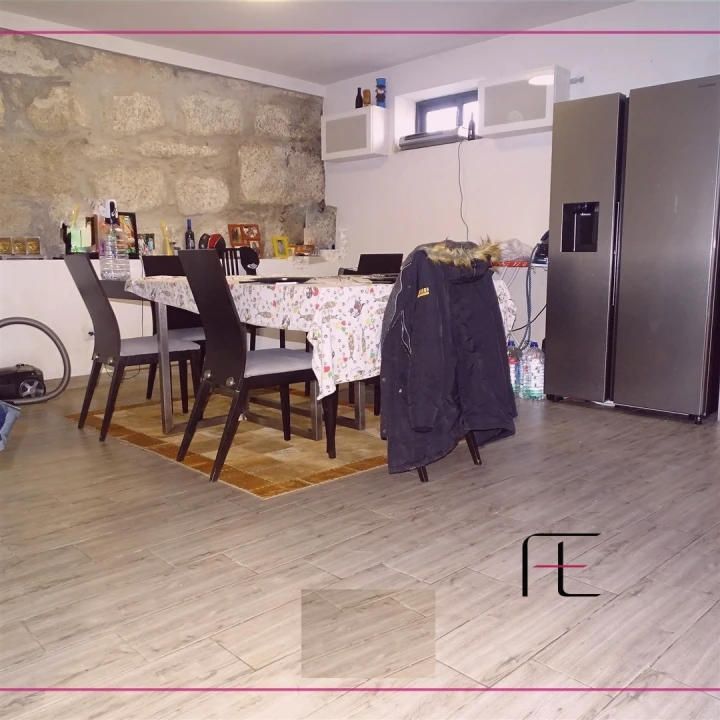 Moradia T3 para Venda em Campanhã Foto 5