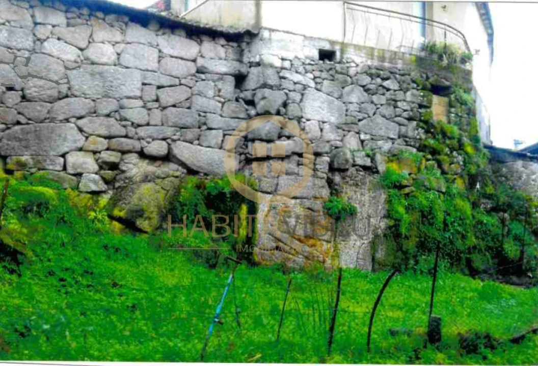 Moradia T0 para Venda em Queirã Foto 7