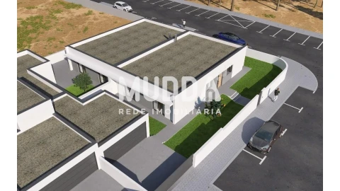 Moradia T3 para Venda em Santa Maria da Feira, Travanca, Sanfins e Espargo
