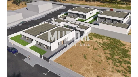 Moradia T3 para Venda em Santa Maria da Feira, Travanca, Sanfins e Espargo