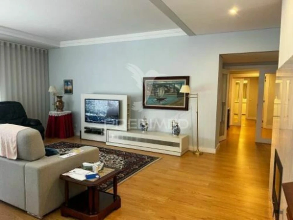 Apartamento T4 para Venda em Mafamude e Vilar do Paraíso Foto 4