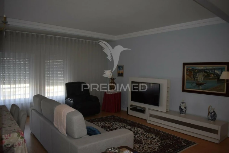 Apartamento T4 para Venda em Mafamude e Vilar do Paraíso Foto 6