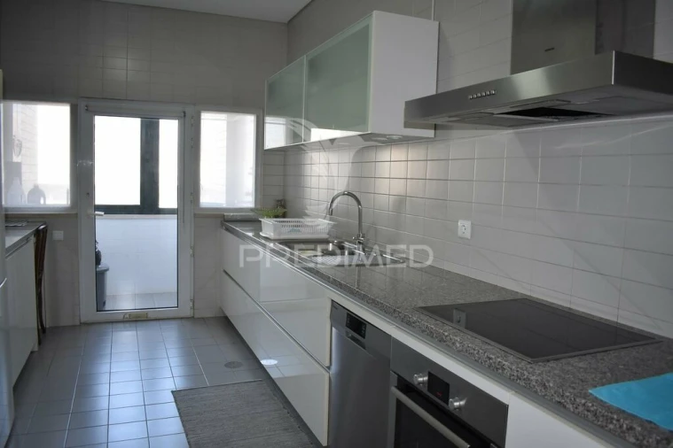 Apartamento T4 para Venda em Mafamude e Vilar do Paraíso Foto 14