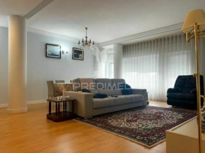 Apartamento T4 para Venda em Mafamude e Vilar do Paraíso Foto 2