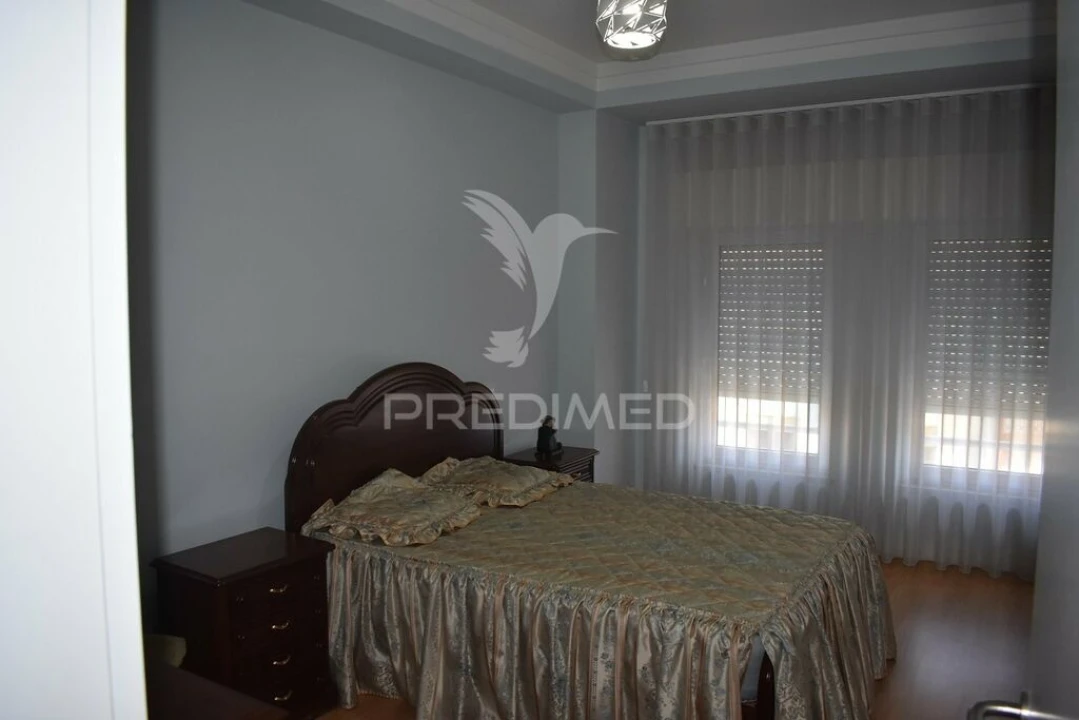 Apartamento T4 para Venda em Mafamude e Vilar do Paraíso Foto 17