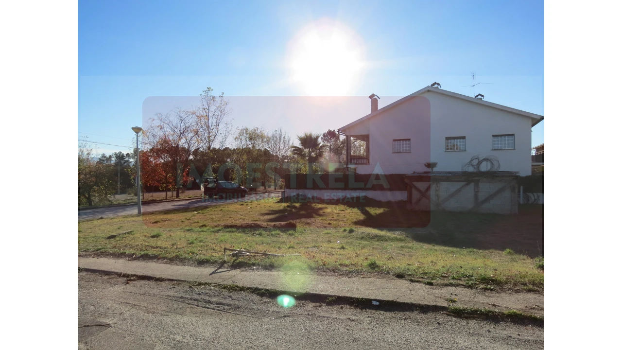 Terreno para Venda em Santa Comba Foto 2