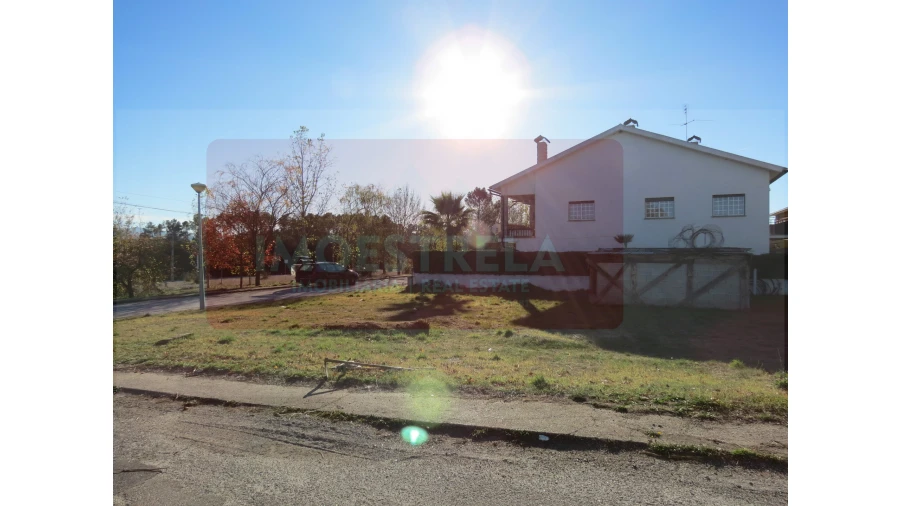 Terreno para Venda em Santa Comba Foto 2