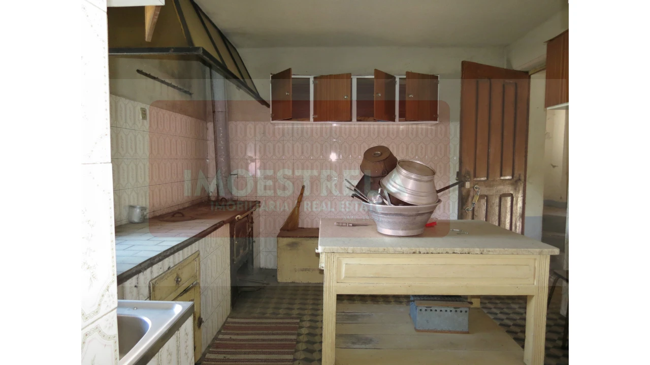 Moradia T3 para Venda em Tourais e Lajes Foto 3