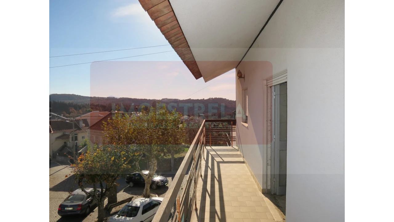 Moradia T3 para Venda em Tourais e Lajes Foto 7