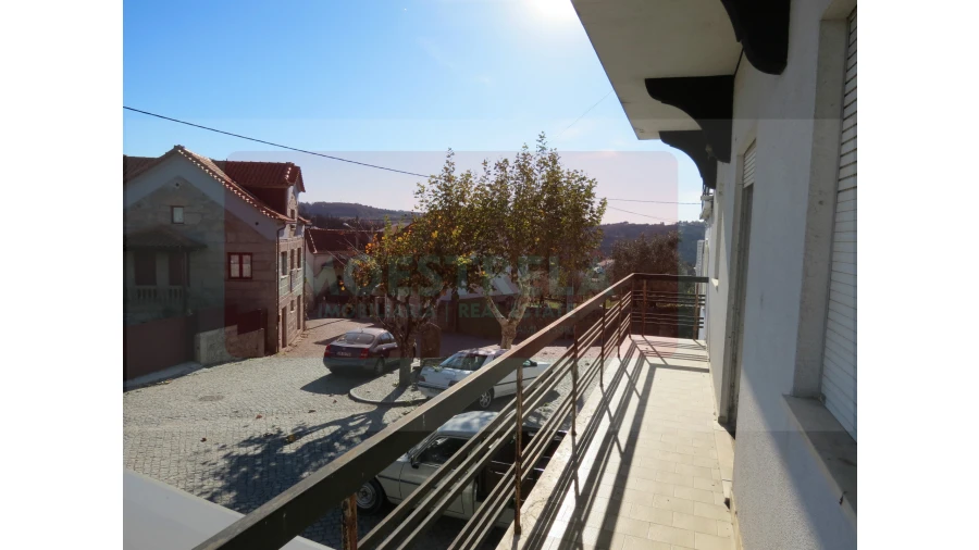 Moradia T3 para Venda em Tourais e Lajes Foto 9