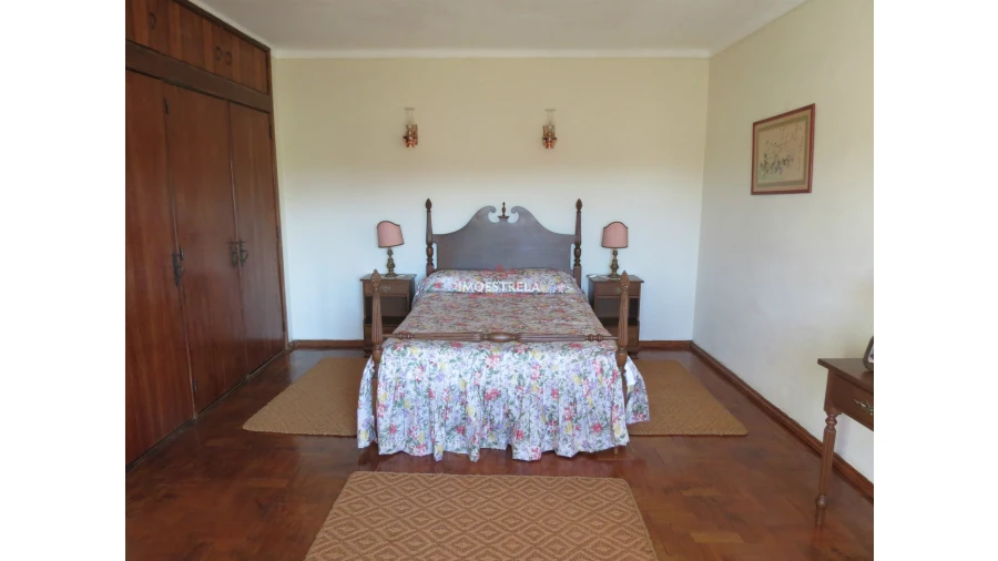 Quinta T8 para Venda em Moimenta da Serra e Vinhó Foto 2