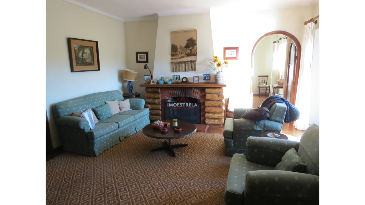 Quinta T8 para Venda em Moimenta da Serra e Vinhó Foto 8