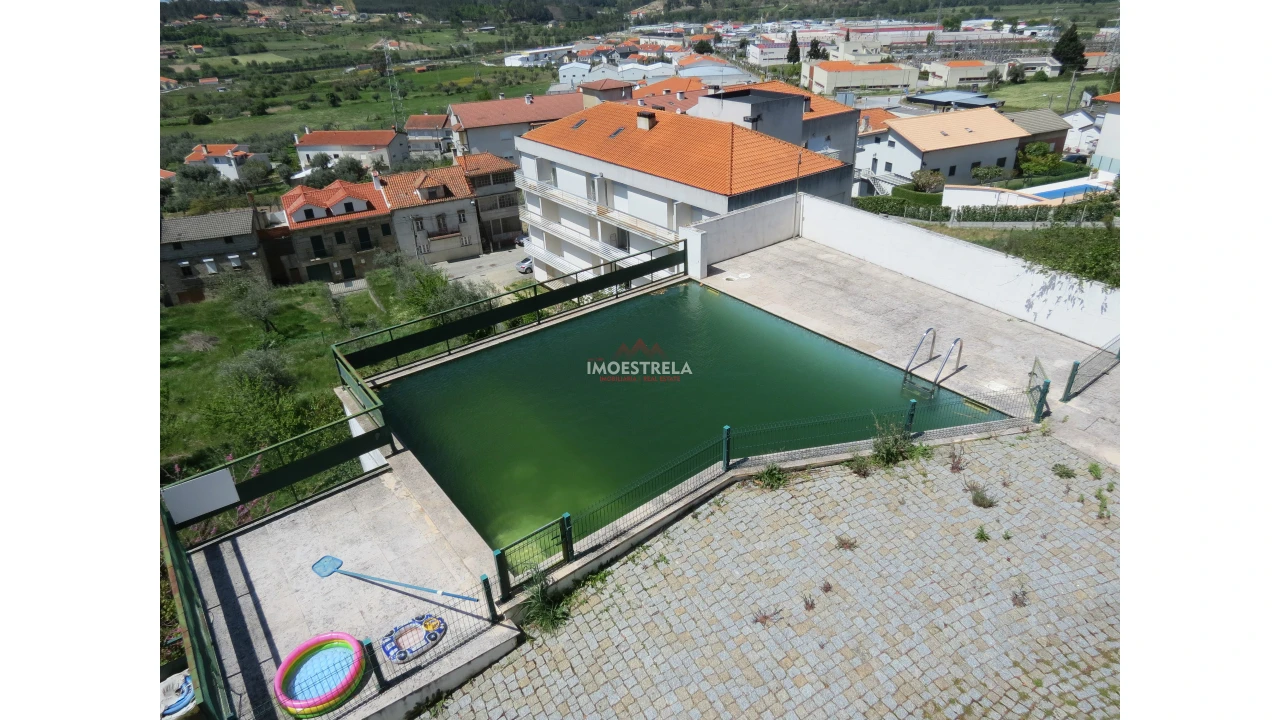 Moradia T6 para Venda em Seia, São Romão e Lapa dos Dinheiros Foto 17