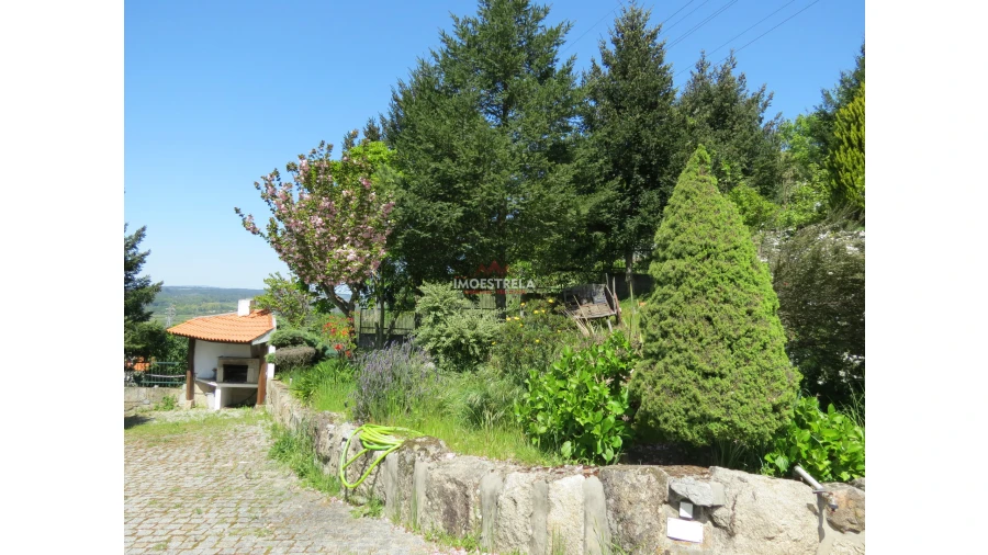 Moradia T6 para Venda em Seia, São Romão e Lapa dos Dinheiros Foto 19