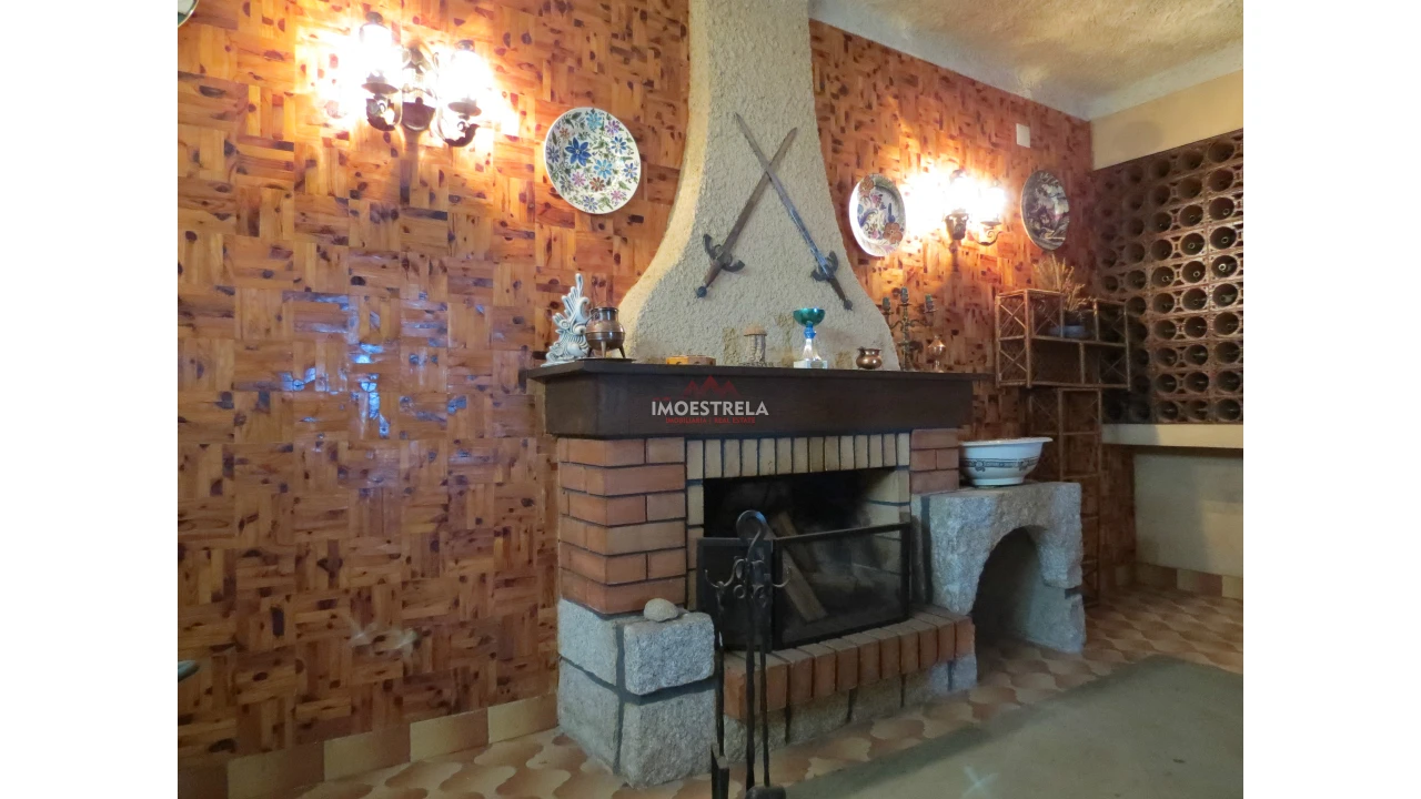 Moradia T5 para Venda em Santa Comba Foto 8