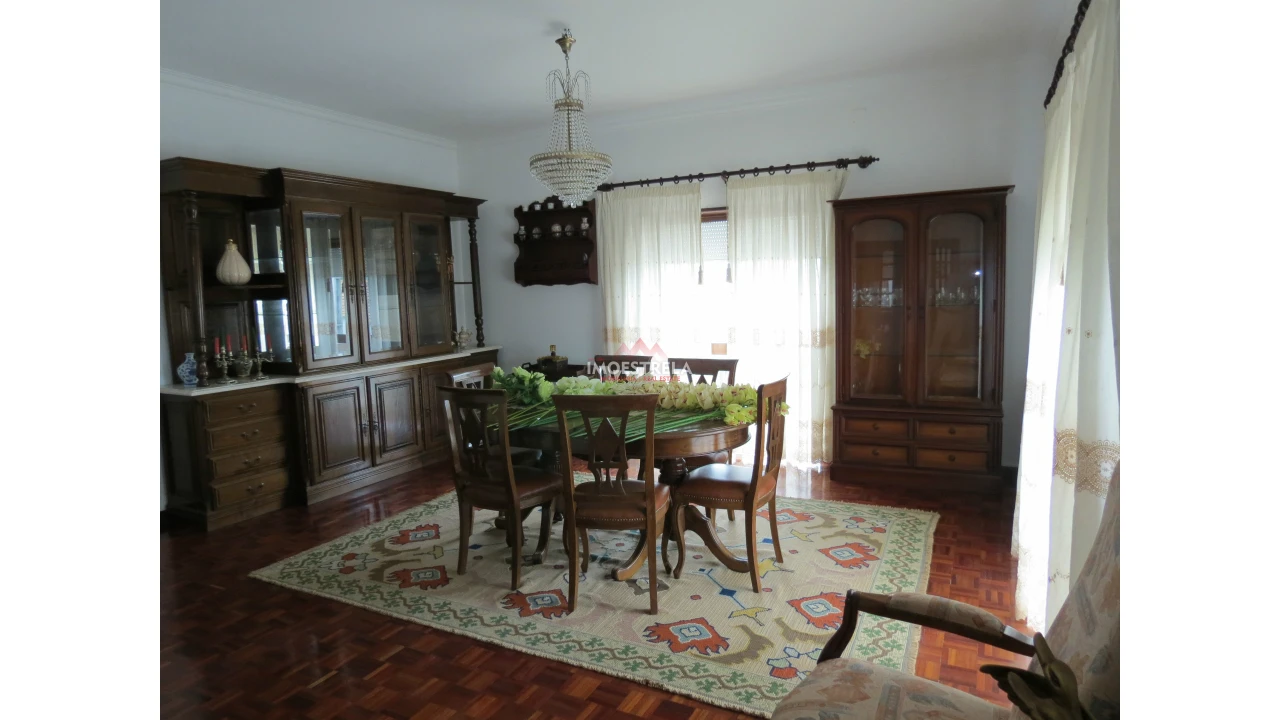 Moradia T5 para Venda em Santa Comba Foto 10