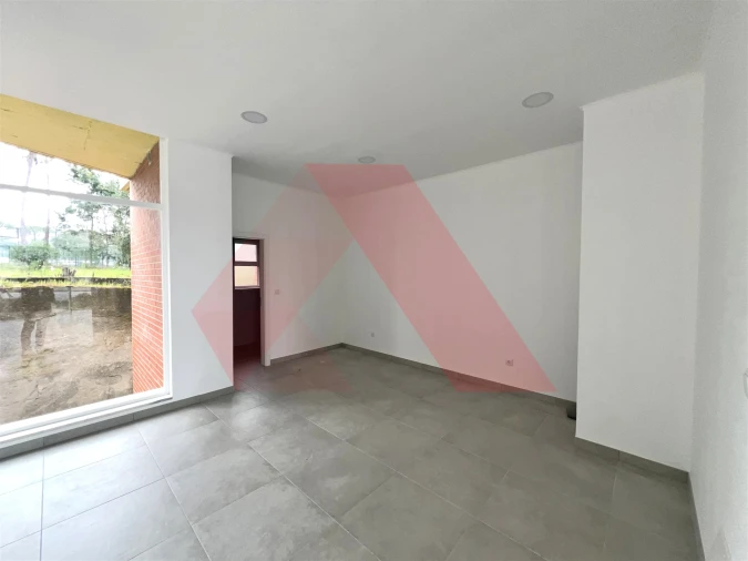 Loja para Arrendamento em Tabua Foto 4