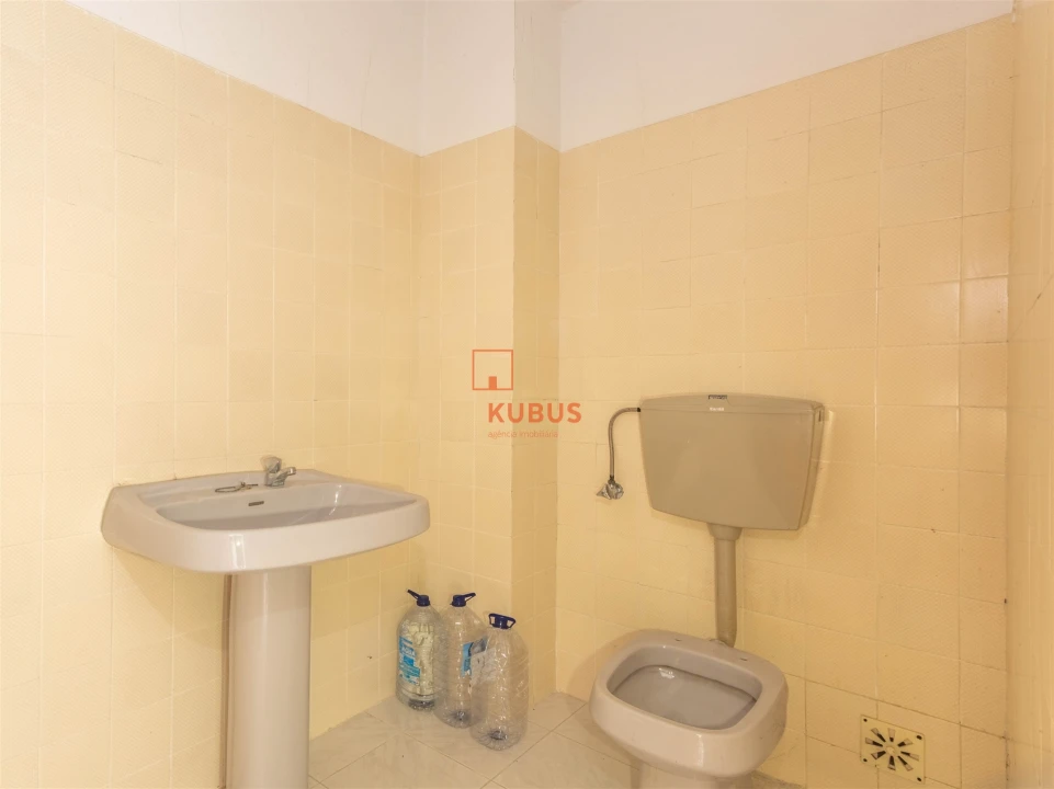 Loja para Venda em Minde Foto 5