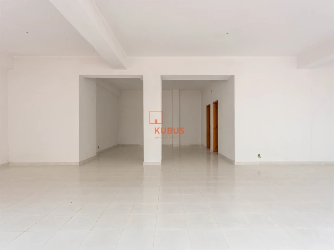 Loja para Venda em Minde Foto 2