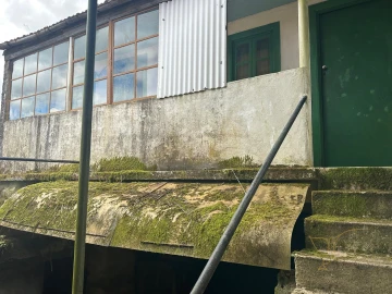 Moradia T3 para Venda em Castro Laboreiro e Lamas de Mouro