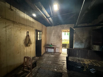 Moradia T3 para Venda em Castro Laboreiro e Lamas de Mouro