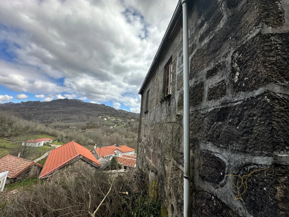 Moradia T3 para Venda em Castro Laboreiro e Lamas de Mouro Foto 25
