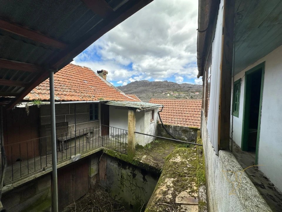 Moradia T3 para Venda em Castro Laboreiro e Lamas de Mouro Foto 24