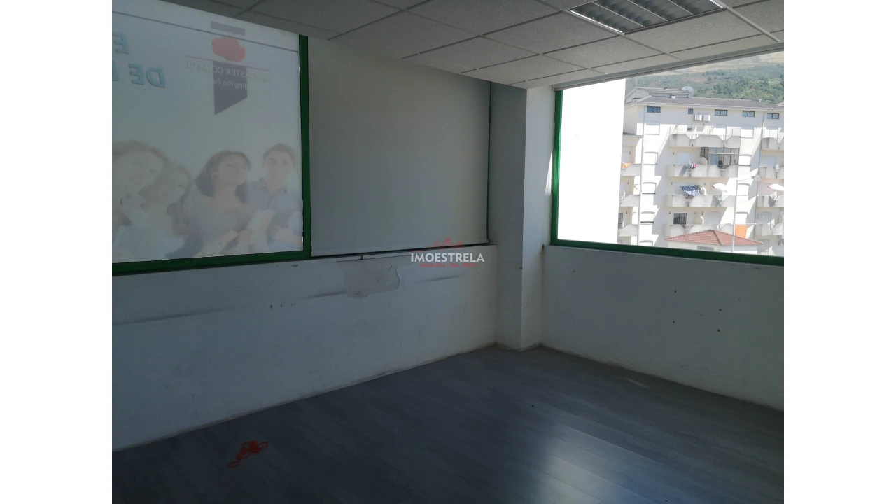 Loja para Venda em Seia, São Romão e Lapa dos Dinheiros Foto 8