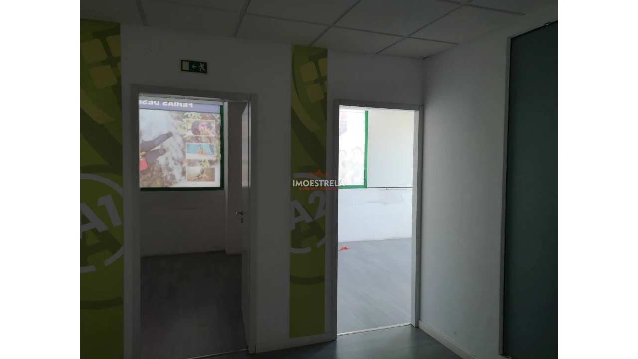 Loja para Venda em Seia, São Romão e Lapa dos Dinheiros Foto 10