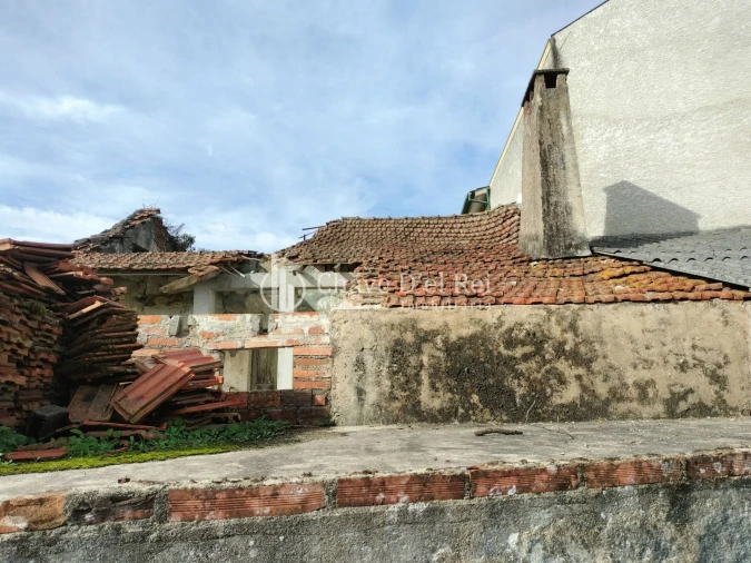 Moradia T2 para Venda em Mundão Foto 5