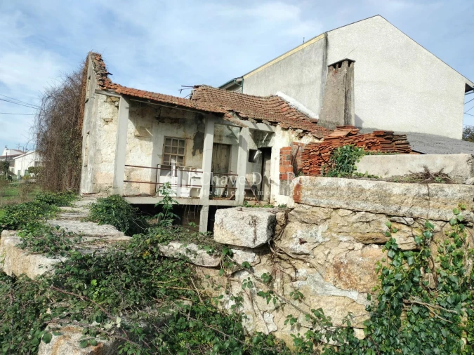 Moradia T2 para Venda em Mundão Foto 10