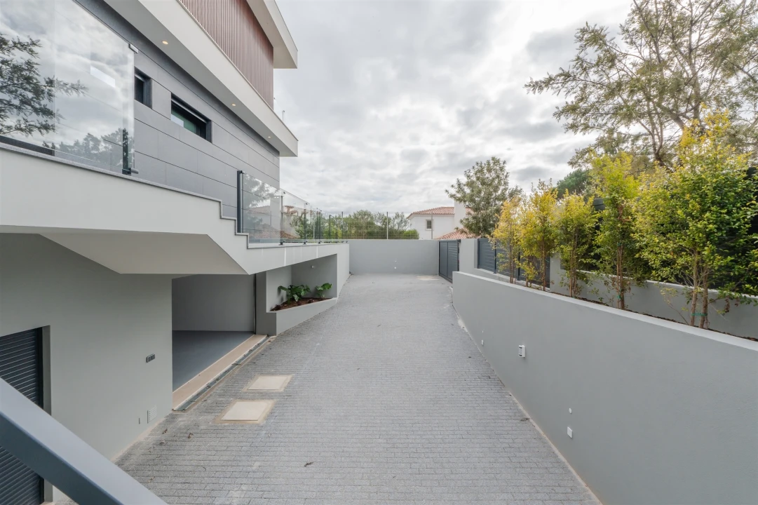 Moradia T5 para Venda em Alcabideche Foto 52