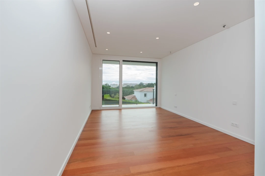 Moradia T5 para Venda em Alcabideche Foto 33