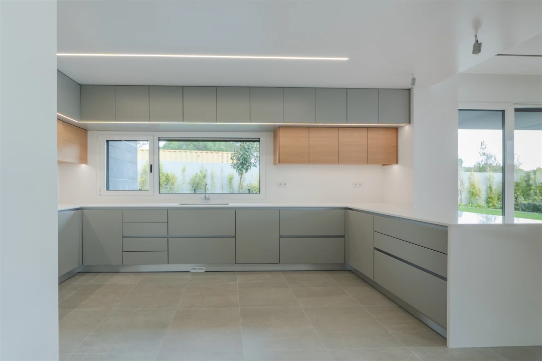 Moradia T5 para Venda em Alcabideche Foto 13