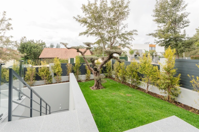 Moradia T5 para Venda em Alcabideche Foto 47