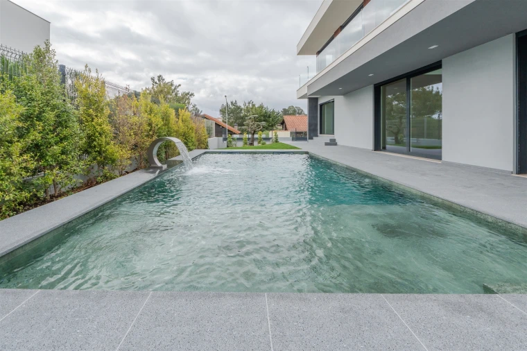 Moradia T5 para Venda em Alcabideche Foto 18