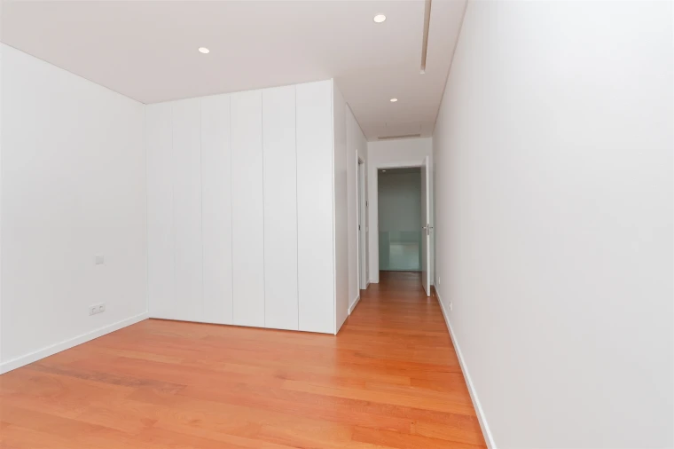 Moradia T5 para Venda em Alcabideche Foto 54