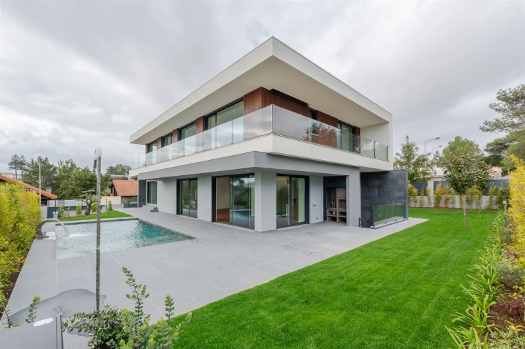 Moradia T5 para Venda em Alcabideche Foto 2