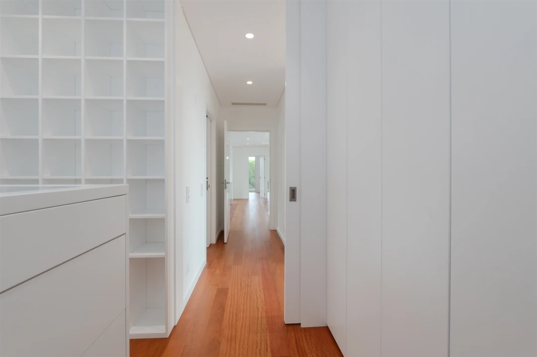 Moradia T5 para Venda em Alcabideche Foto 24