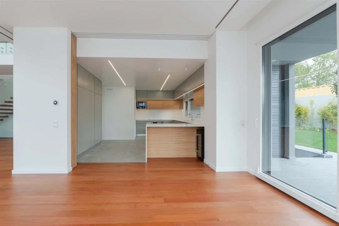 Moradia T5 para Venda em Alcabideche Foto 17