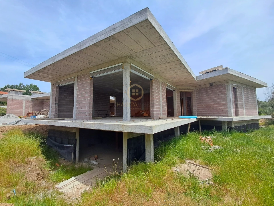 Moradia T3 para Venda em Faíl e Vila Chã de Sá Foto 1