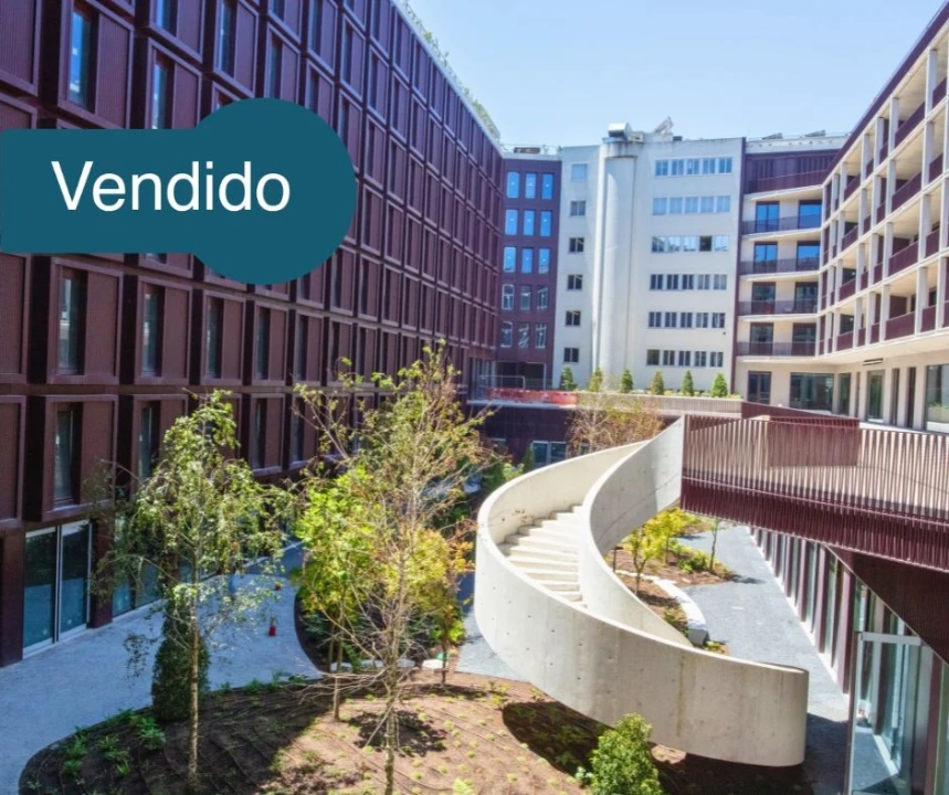 Apartamento T2 para Venda em Cedofeita, Santo Ildefonso, Sé, Miragaia, São Nicolau e Vitória Foto 1
