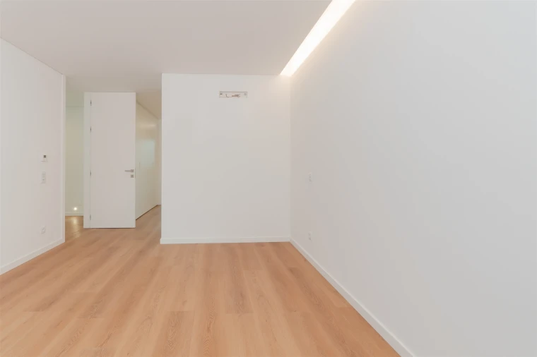 Moradia T4 para Venda em Alcabideche Foto 31